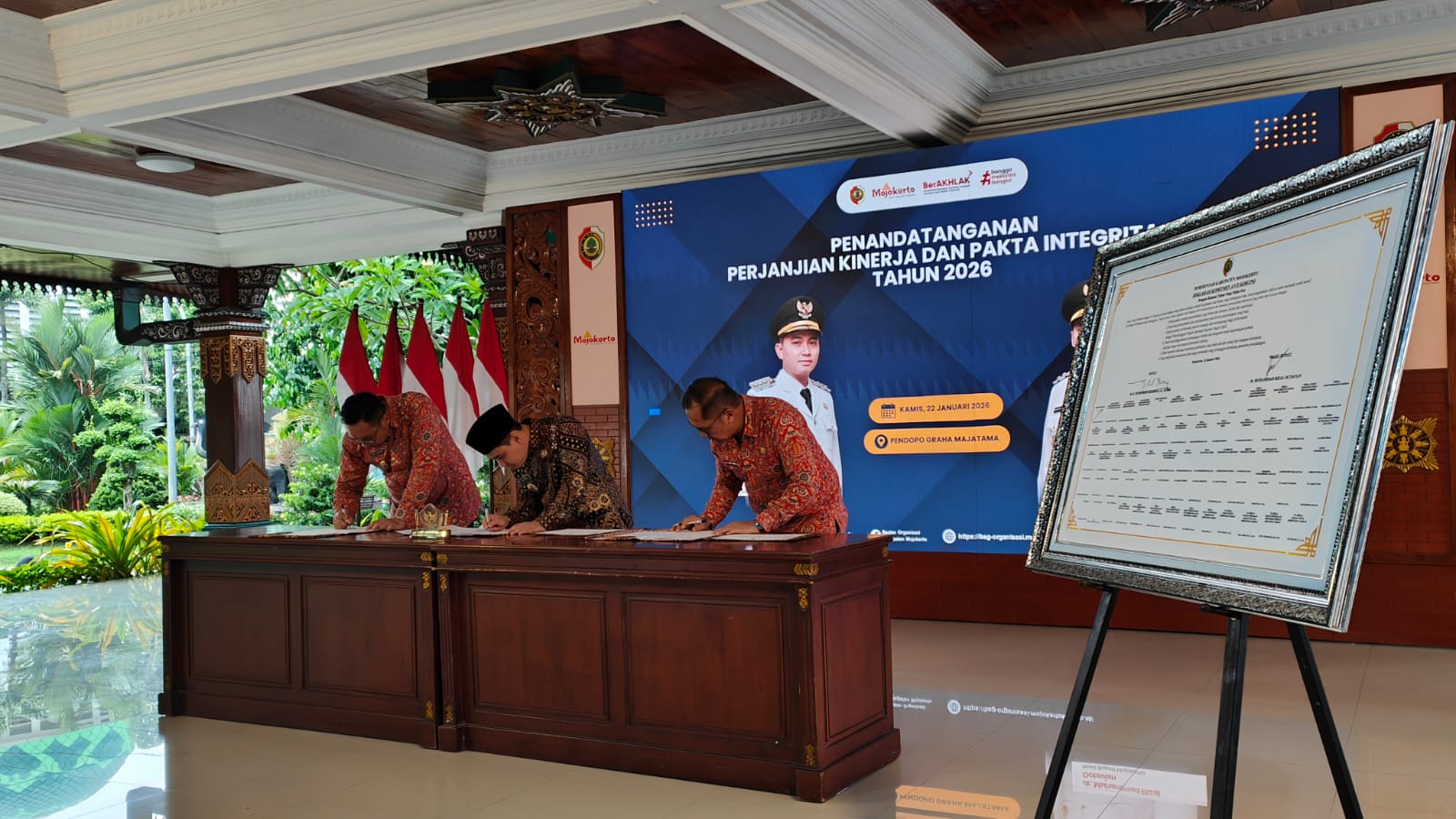 KOMITMEN: Pemkab Mojokerto memastikan produktivitas kinerja ASN dan pelayanan masyarakat tidak terganggu dalam penyesuaian jam kerja selama Ramadan 1447 Hijriah.