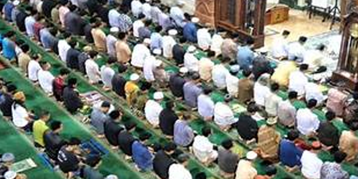 Salat tarawih menjadi ibadah sunnah yang selalu dinantikan umat Muslim setiap malam Ramadhan
