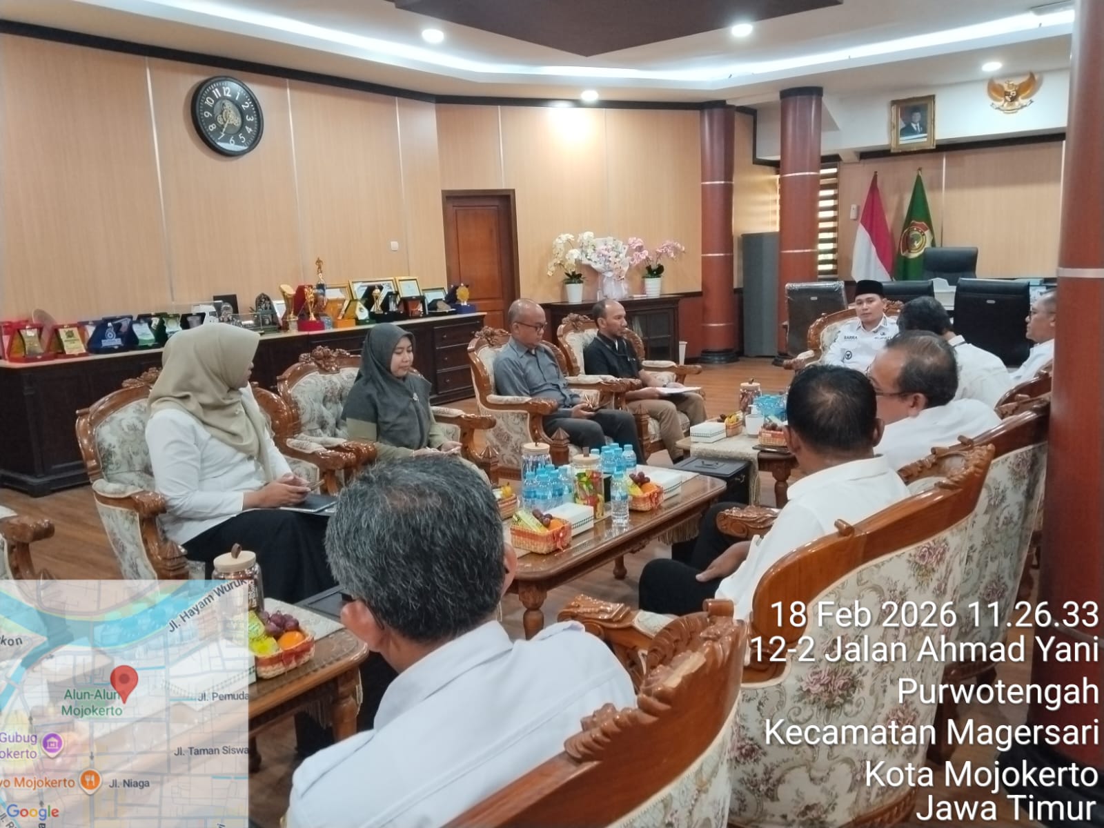 INTEGRITAS: Salah satu kegiatan pengawasan dan audit Inspektorat Kabupaten Mojokerto bersama Bupati Muhammad Albarraa.
