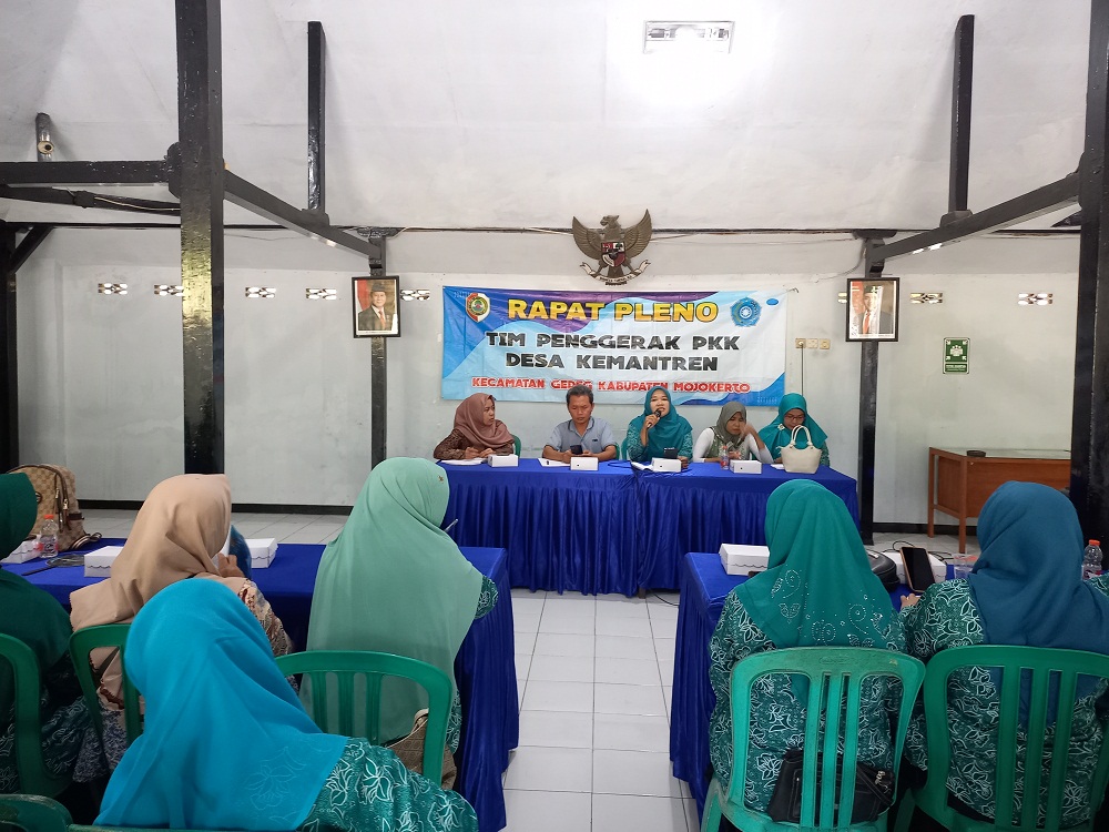 PEMENUHAN GIZI: Penanggulangan stunting jadi fokus pembahasan raker dan pleno Pengurus TP PKK Desa Kemantren.