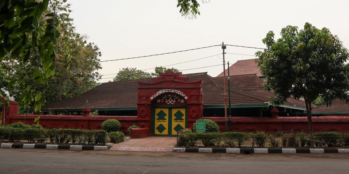 Masjid Agung Sang Cipta Rasa: Jejak Wali Songo dan Simbol Kejayaan Islam di Cirebon