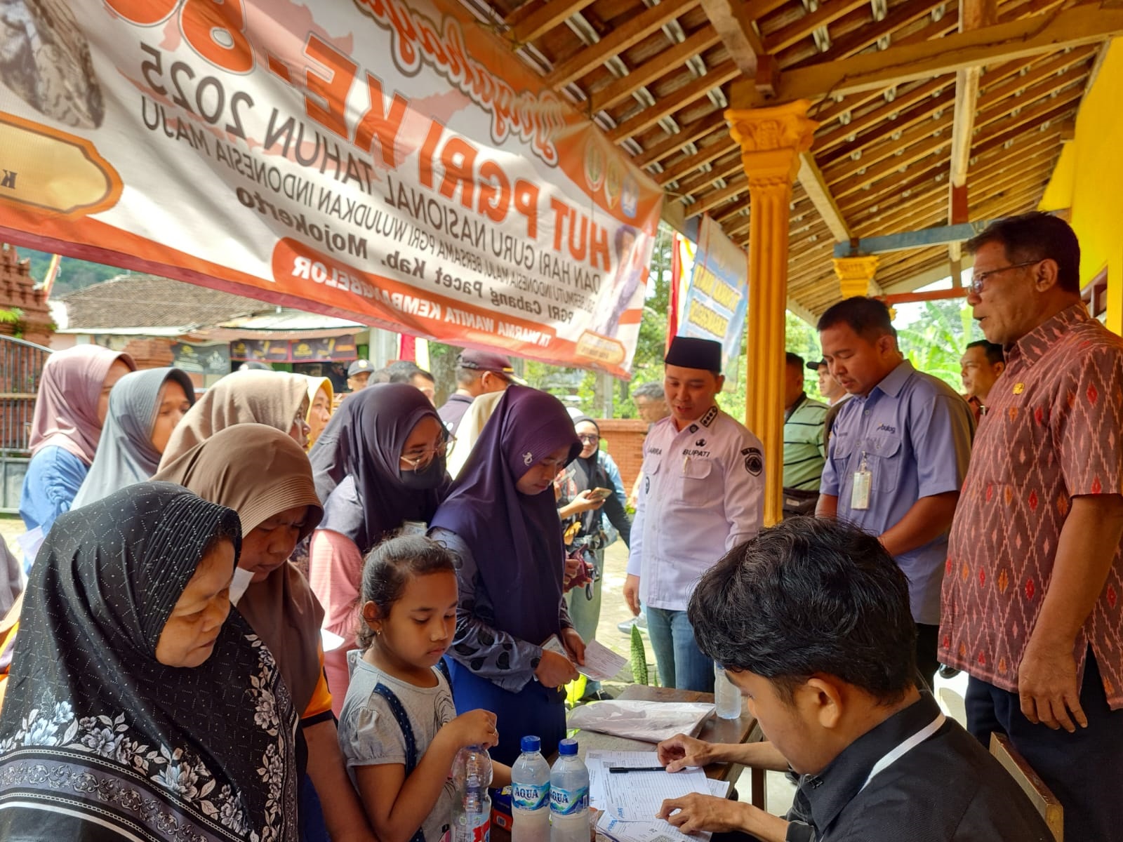 Bupati Mojokerto Muhammad Albarraa memantau kegiatan GPM yang digeber Dispari Kabupaten Mojokerto.