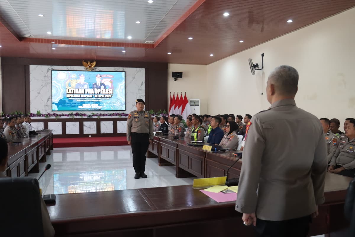 MATANGKAN KONSEP: Polres Mojokerto Kota menggelar Latpraops Ketupat Semeru 2026 di aula Hayam Wuruk, kemarin (11/3).  