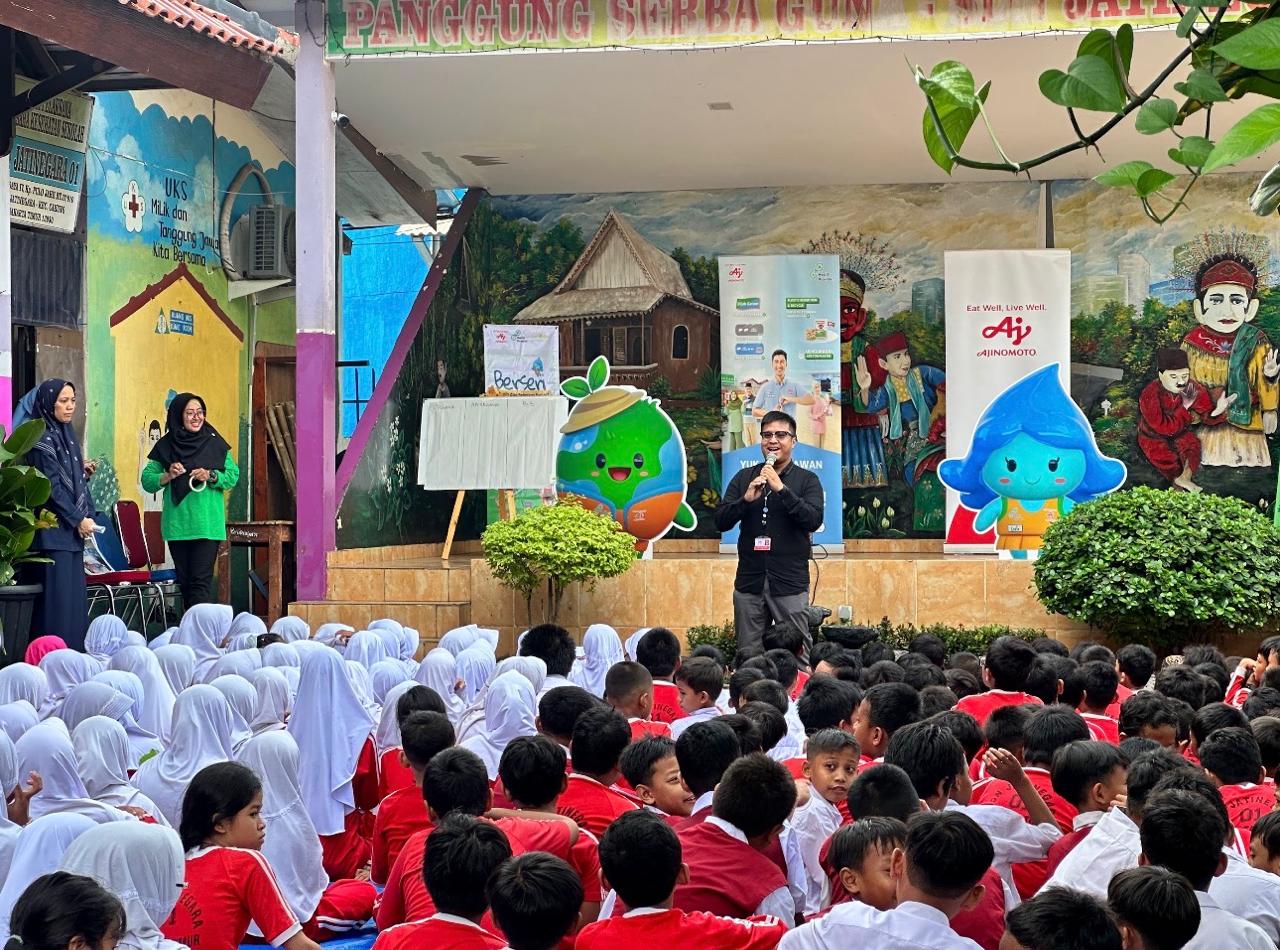 Program Berseri Greenducation di SDN 3 Cipinang &amp; Pemberian Drop Box Ajinomoto x Rekosistem di Warung