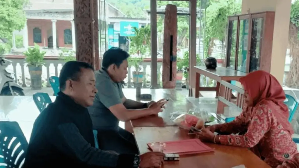 KERJA SAMA: Pemerintah Desa Tanjungan, Kecamatan Kemlagi, berkoordinasi dengan Perhutani Mojokerto untuk memperkuat program pelestarian hutan. (Adi Radar Mojokerto)