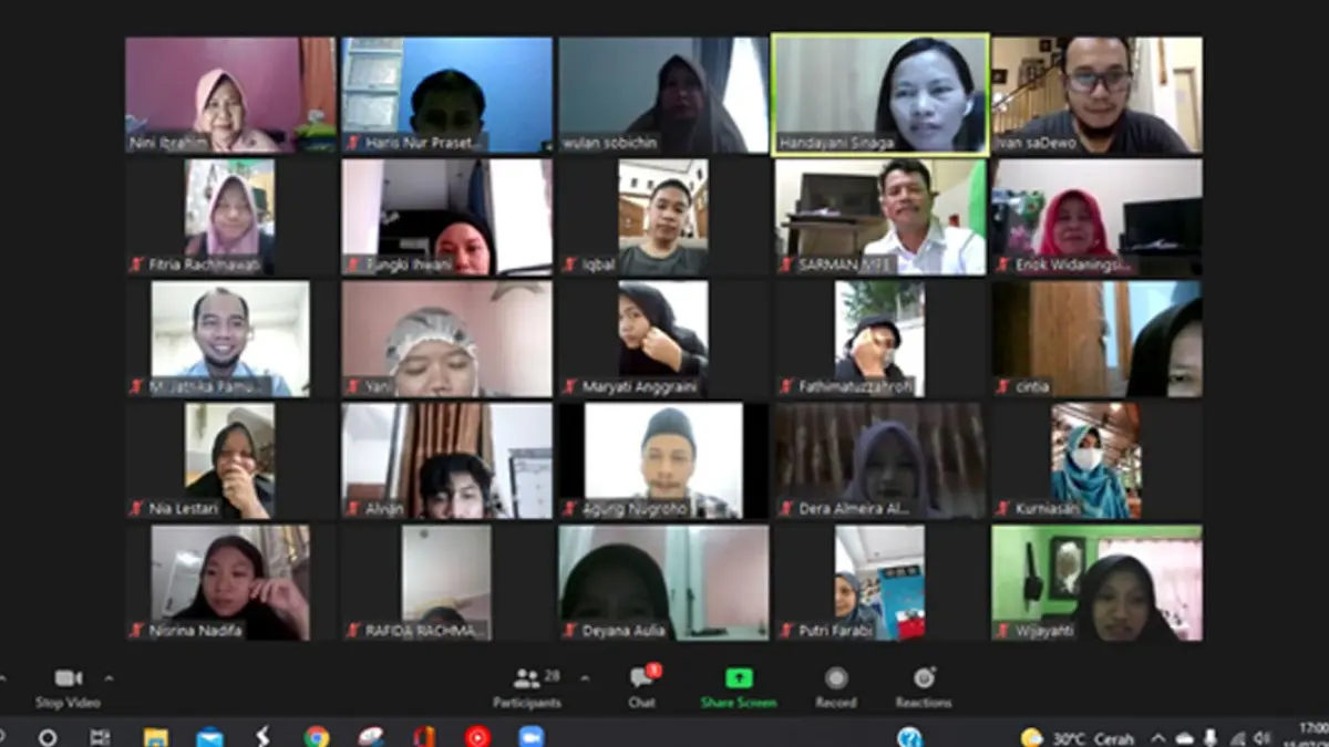 untuk menghemat BBM, pemerintah melakukan pembelajaran secara daring