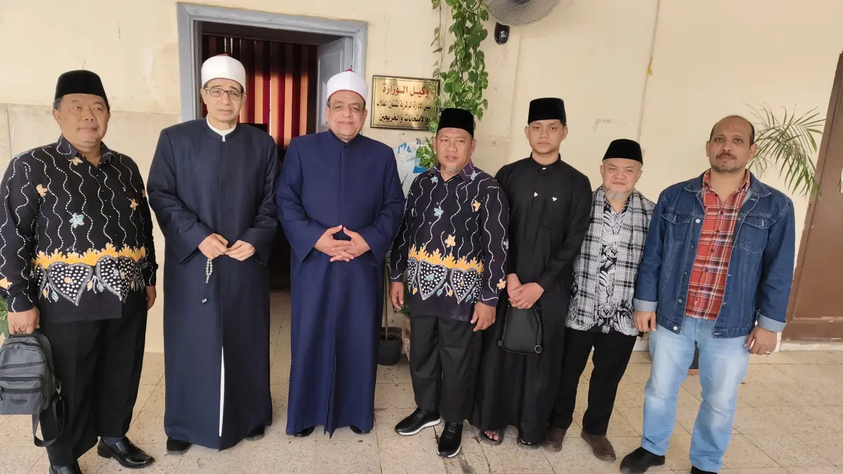 KERJA SAMA: Kunjungan ke Rois Qitok Al-Azhar dalam rangka koordinasi program kerja sama dengan Ma’had Al-Azhar.