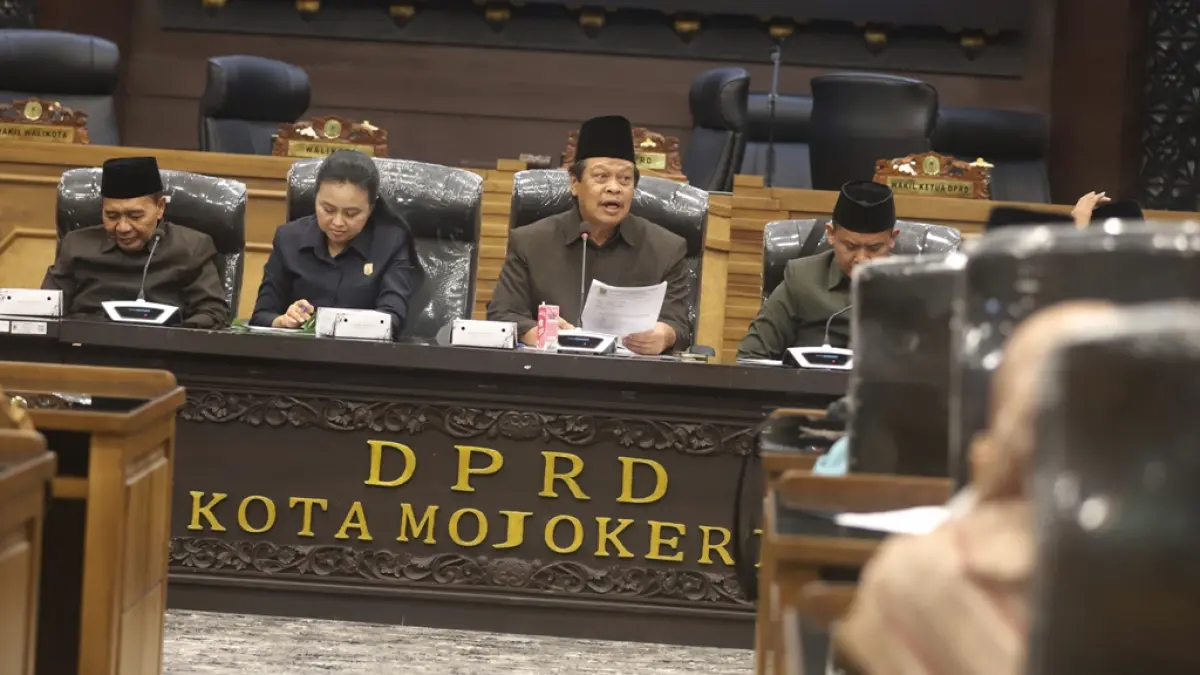 TAMPUNG ASPIRASI: DPRD Kota Mojokerto menggelar audiensi antara pengelola dan guru madrasah dengan pemkot, Rabu (8/4) lalu. (Sofan JPRM)