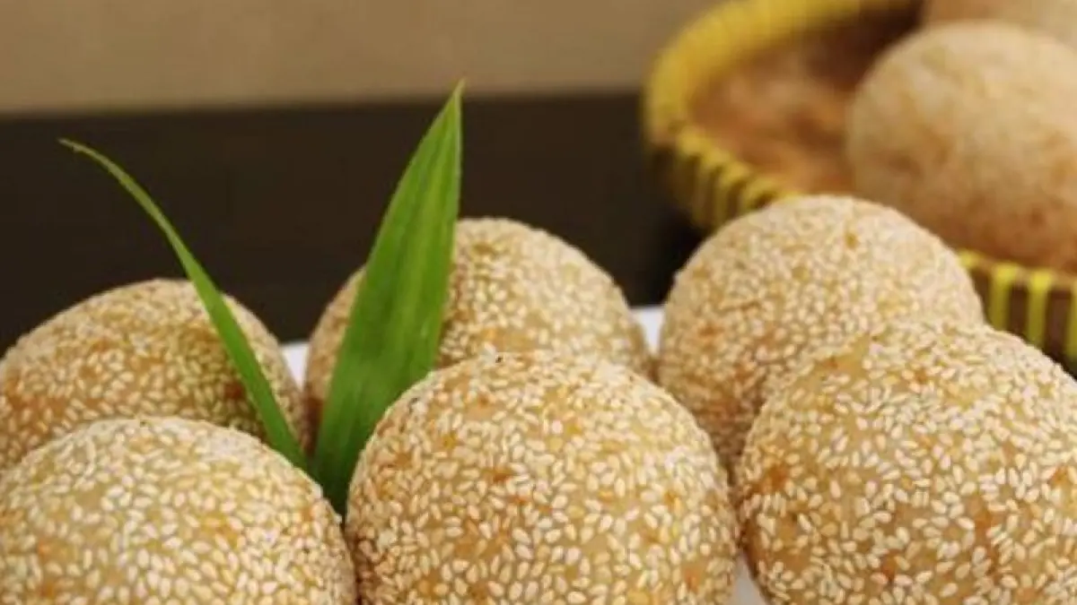 5 Warung Onde-Onde Paling Ikonik di Mojokerto, Mana yang Paling Enak?