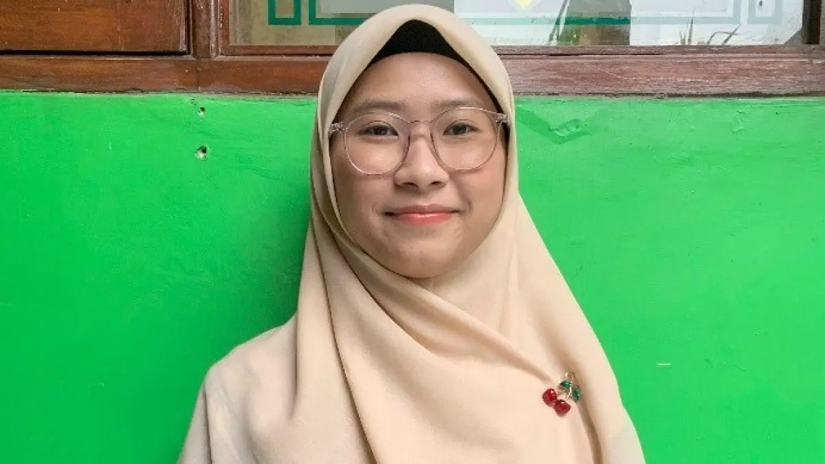 Asa Nury Fariha, Guru SMP Unggulan Berbasis Al-Qur’an Nurul Islam Mojokerto. (dok pribadi)
