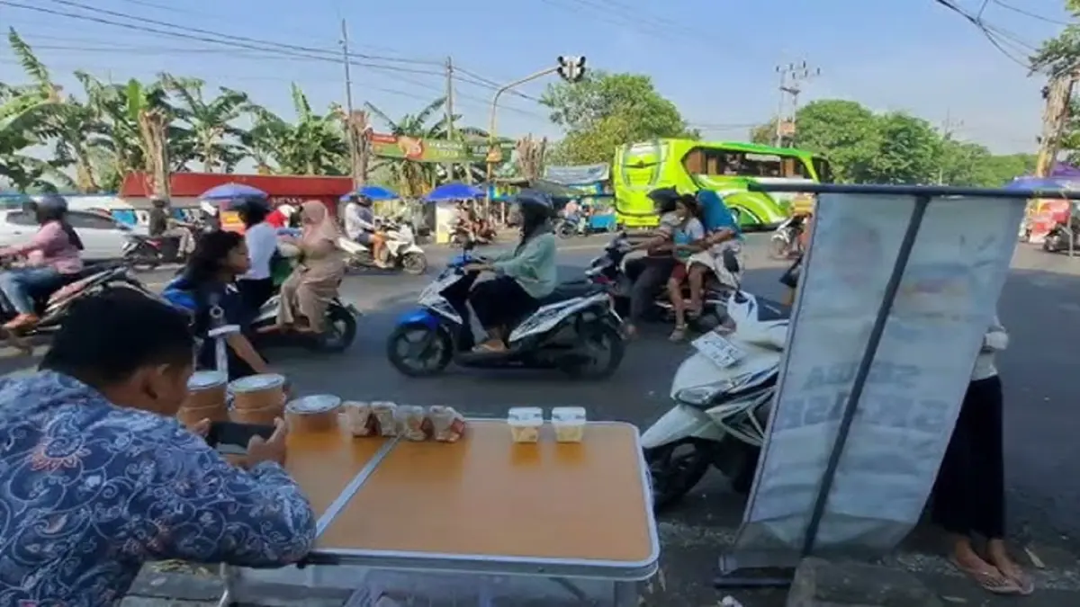 Hunting sarapan pagi di Car Free Day Mojosari