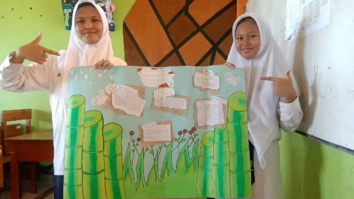 Cantika Qurrota Aini dan Jauharotul Asfiya’, 9 Social Class MTs 2 Nurul Islam Mojokerto. Pembimbing: Inayatu Khoirul Magfiroh, M. Pd.
