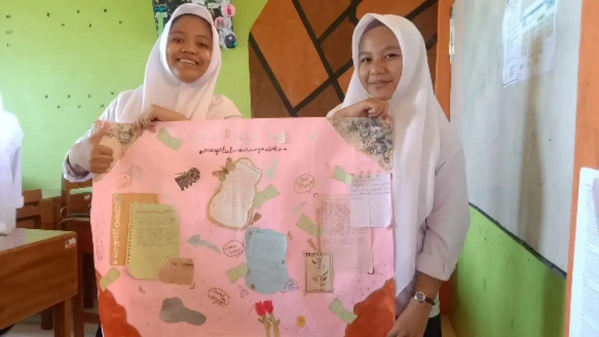 Syifa Nur Nasya Azzahra dan Anindhita Prameswari, 9 Social Class MTs 2 Nurul Islam Mojokerto. Pembimbing: Inayatu Khoirul Magfiroh, M.Pd.
