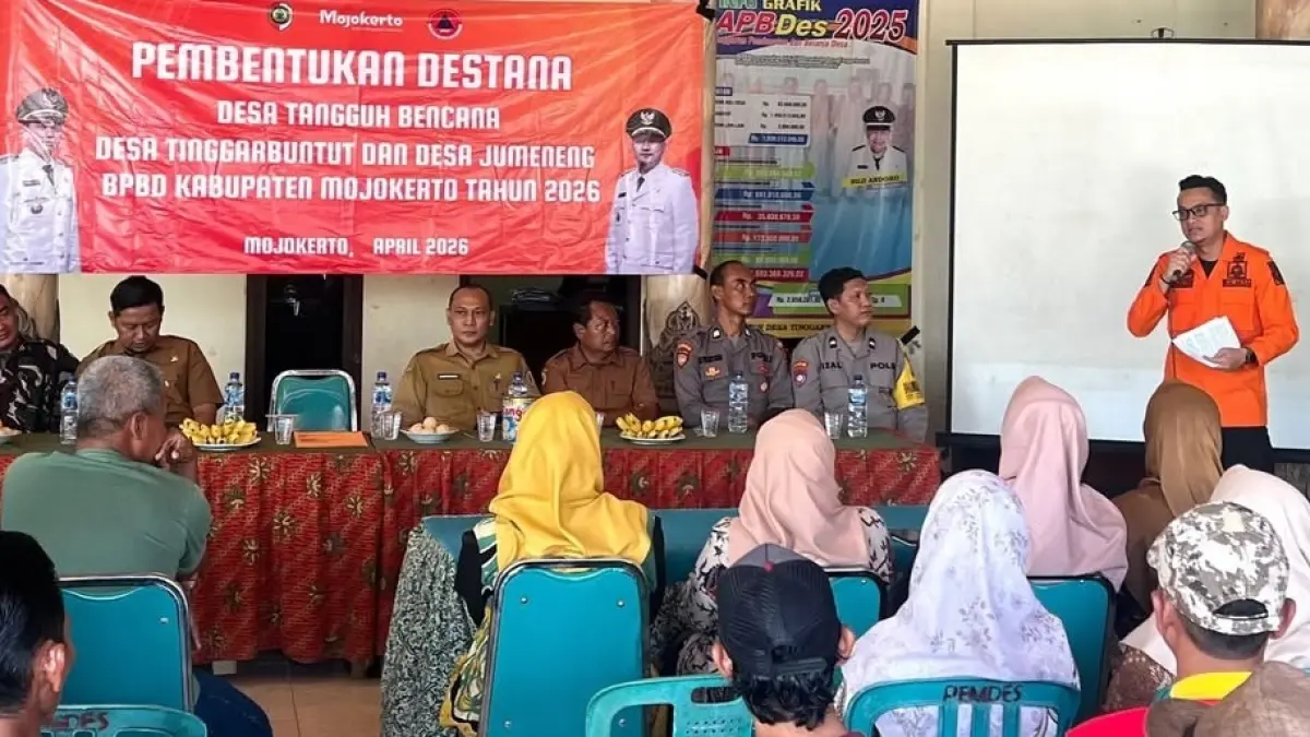 KESIAPSIAGAAN: BPBD Kabupaten Mojokerto memberikan pembekalan kepada warga Desa Tinggarbuntut, Kecamatan Bangsal yang ditunjuk sebagai salah satu desa tangguh bencana tahun ini.