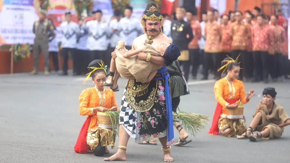 Satu fragmen bercerita tentang paceklik yang melanda Kerajaan Majapahit. (Sofan JPRM)