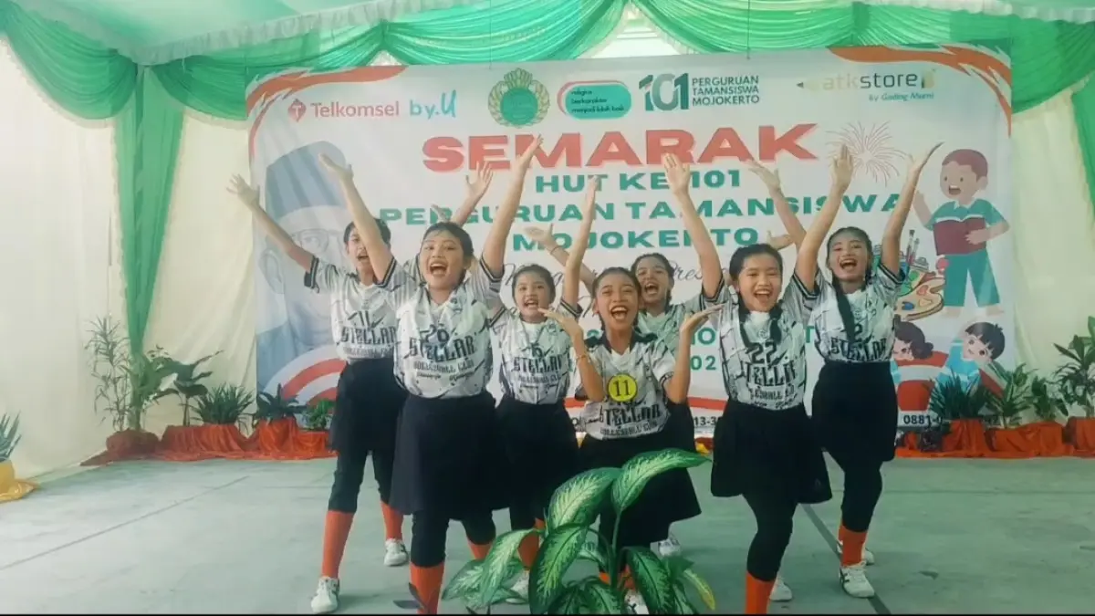 ENERGIK: Penampilan salah satu peserta lomba. 