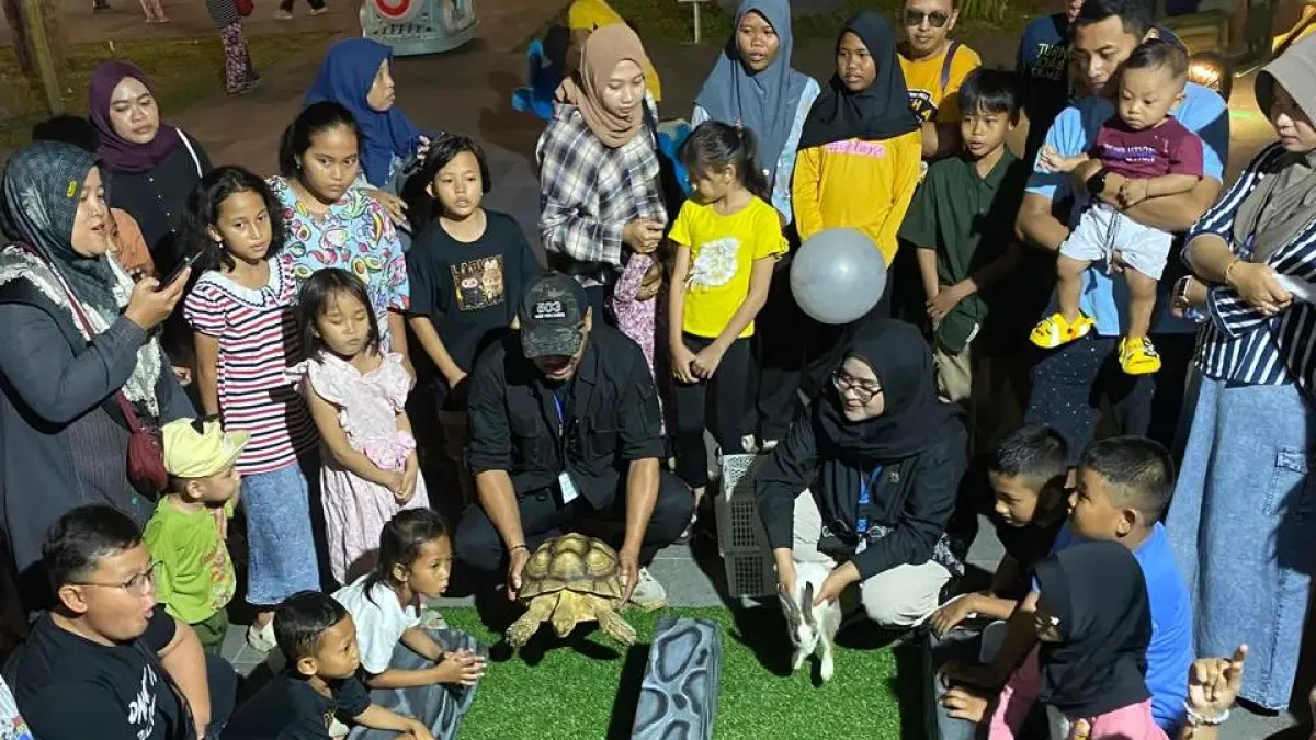 MENGGEMASKAN: Animal show Rabbit vs Turtle Race akan hadir di dalam Semeru Edu Carnival. (Dodik JPRM)