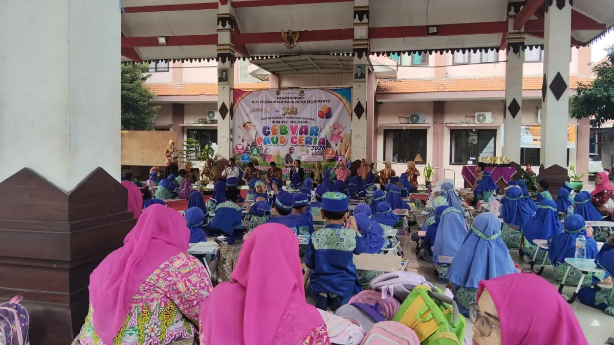USUNG SPORTIVITAS: Seleksi lomba Gebyar PAUD Ceria 2026 Bersama Ning Hanna di Kecamatan Mojosari, Selasa (19/5) lalu. (Indah JPRM)