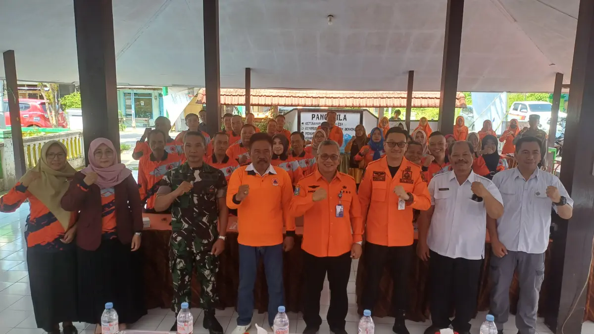 SIAP SIAGA:&nbsp;Pengukuhan Desa Tangguh Bencana (Destana) Desa Balongmasin, Kecamatan Pungging, Rabu (20/5).