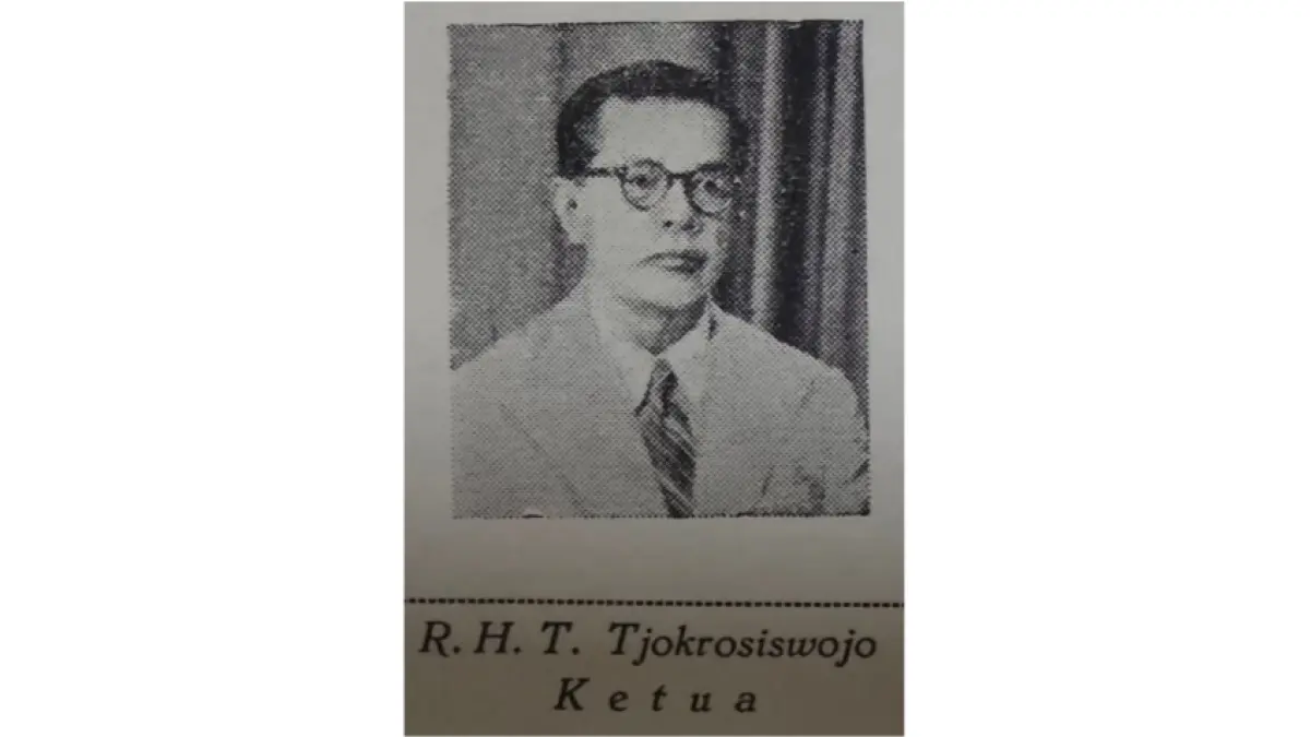 LEGISLATIF: R. Tjokrosiswojo menjabat sebagai ketua DPRD sementara di Kabupaten Mojokerto yang dibentuk tahun 1950. (dok koleksi Ayuhan for JPRM)