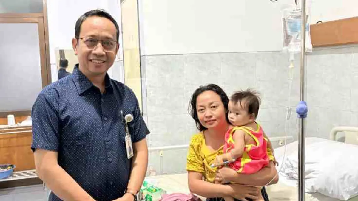 Rennes (36), warga Mojokerto yang menggunakan layanan kesehatan di RS Reksa Waluyo saat ketiga anaknya mengalami sakit dalam waktu yang hampir bersamaan