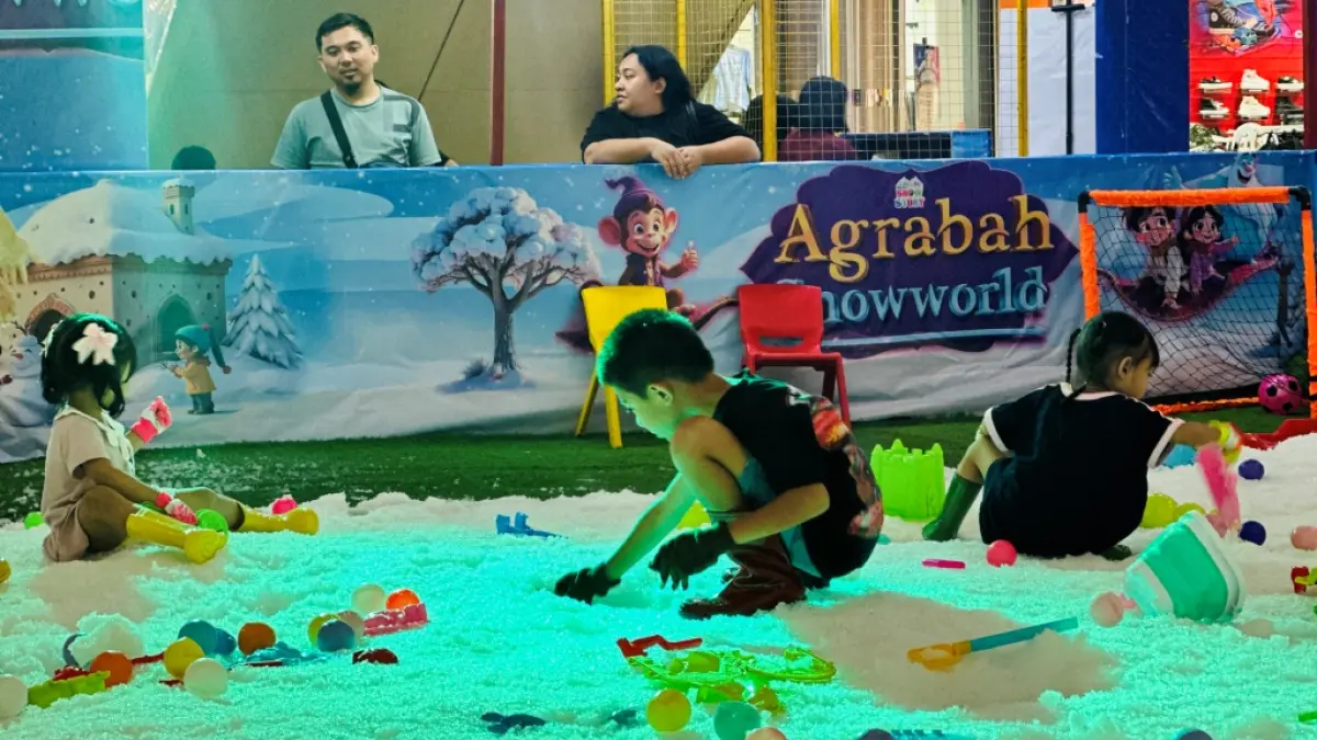 AMAN: Tempat yang aman untuk anak-anak dalam bermain dan berinteraksi. 