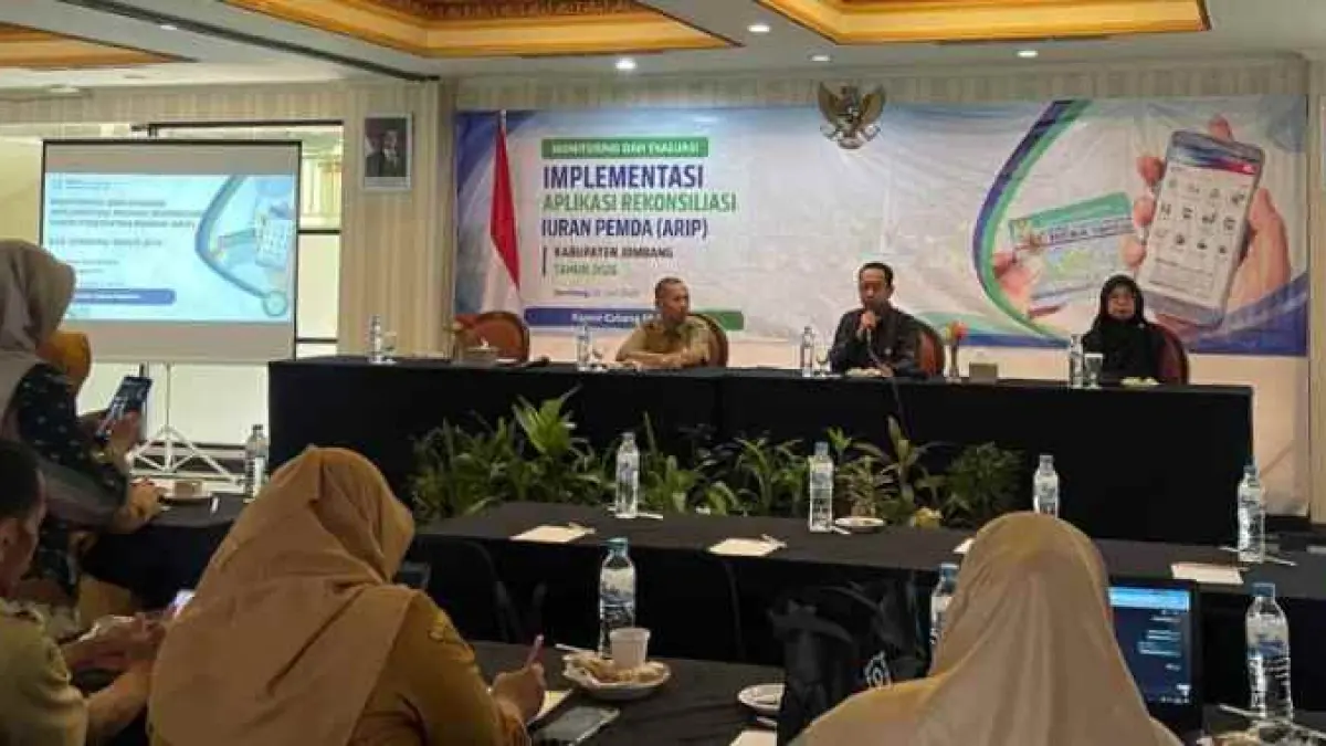 BPJS Kesehatan Kantor Cabang Mojokerto menyelenggarakan kegiatan Implementasi Aplikasi Rekonsiliasi Iuran Pemerintah Daerah (ARIP) Tahun 2026 yang dihadiri oleh perwakilan Organisasi Perangkat Daerah (OPD) dan Satuan Kerja (Satker) di lingkungan Pemerintah Kabupaten Jombang.