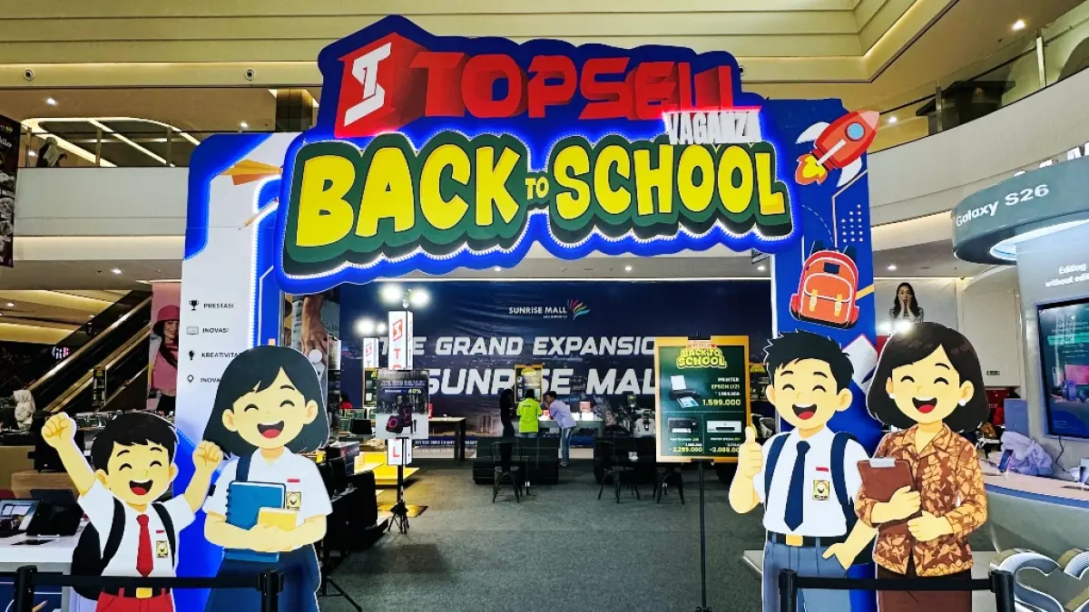 MEGAH: Gate menuju event Topsell Vaganza Back to School di Grand Atrium Lumina Sunrise Mall Mojokerto. (Dodik JPRM)