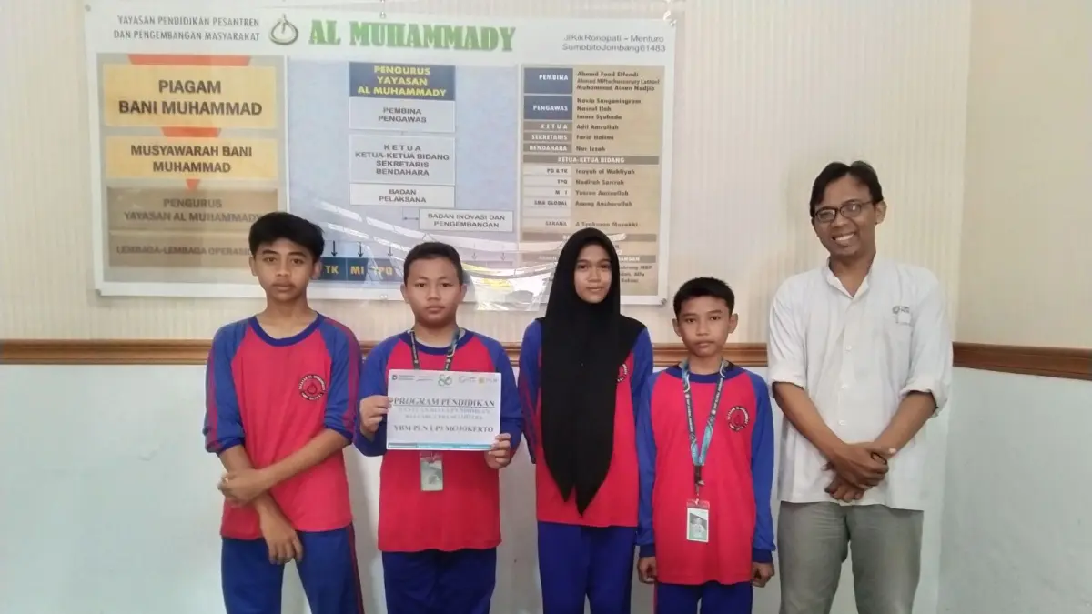 Program bantuan pasang baru listrik gratis bagi keluarga pra sejahtera dan rumah ibadah di wilayah Mojokerto, Jombang, dan Nganjuk pada Selasa (23/06).
