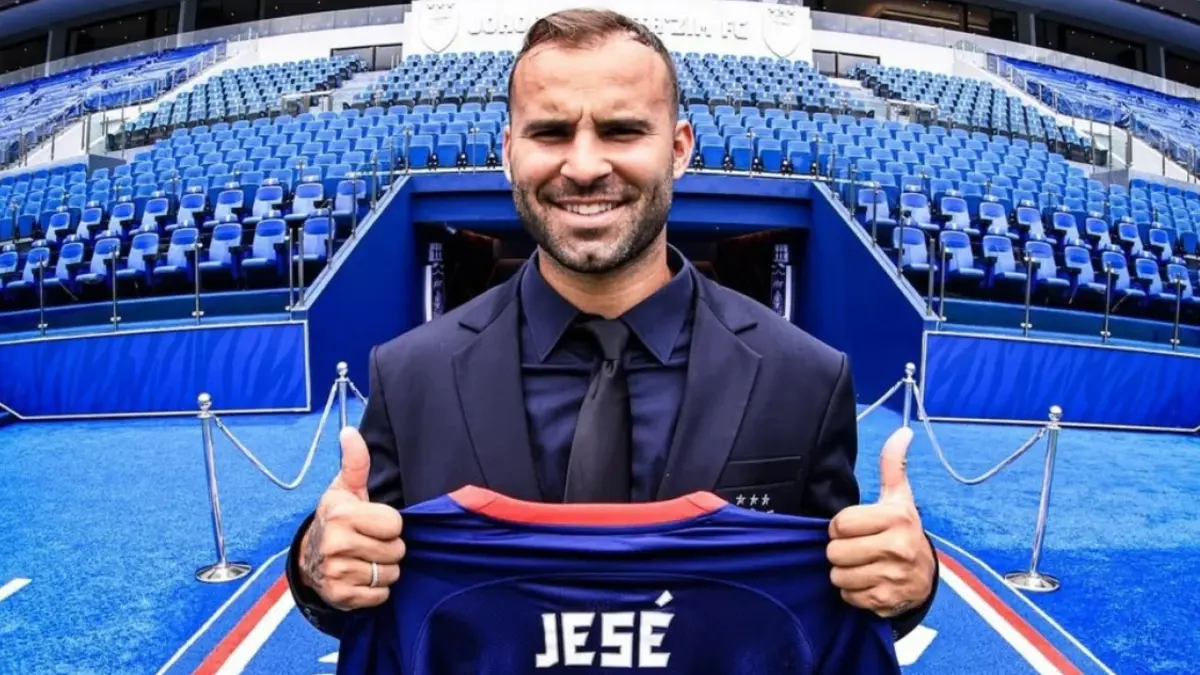 Rumor panas! Eks Real Madrid & PSG, Jesé Rodríguez, dikabarkan masuk radar Persib Bandung. Siapkah Maung Bandung kedatangan bintang Eropa?