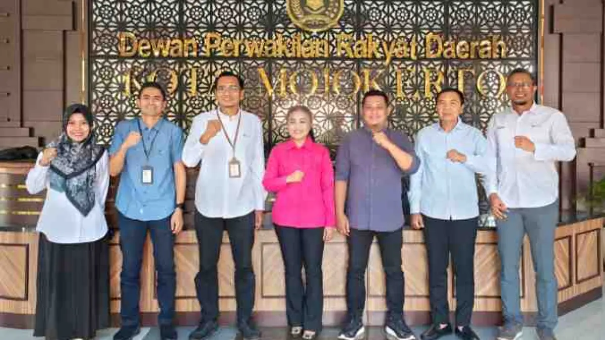 PLN UP3 Mojokerto melakukan kunjungan silaturahmi ke Dewan Perwakilan Rakyat Daerah (DPRD) Kota Mojokerto