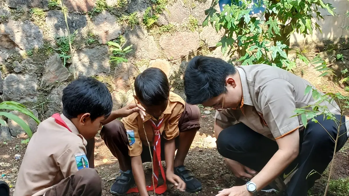 PT Sun Paper Source sebagai entitas yang paling konsisten dalam menjaga keselarasan program CSR dengan kelestarian lingkungan.