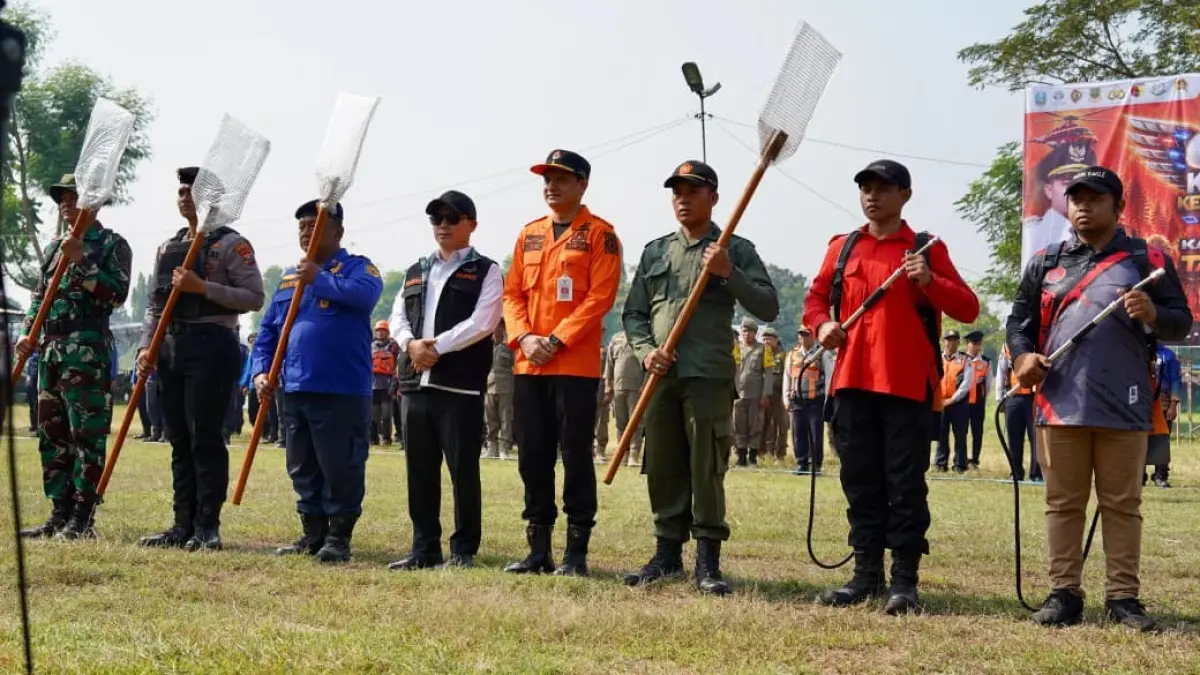 PERSIAPAN: Kegiatan Apel Gladi Kesiapsiagaan Kebakaran Hutan dan Lahan Tahun 2026 di Taman Brantas Indah (TBI), kawasan Sungai Brantas, Desa Mlirip, Kecamatan Jetis, Rabu (8/7). (dok Pemkab Mojokerto for JPRM)