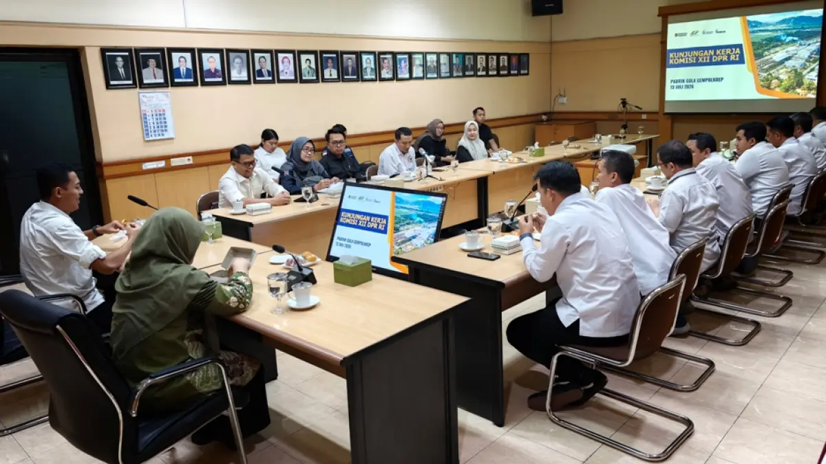 DIAPRESIASI: Anggota DPR RI Komisi XII Daerah Pemilihan (Dapil) Jawa Timur VIII, Hj. Meitri Citra Wardani mengapresiasi komitmen PG Gempolkrep dalam menjaga lingkungan dan program CSR, Senin (13/7).