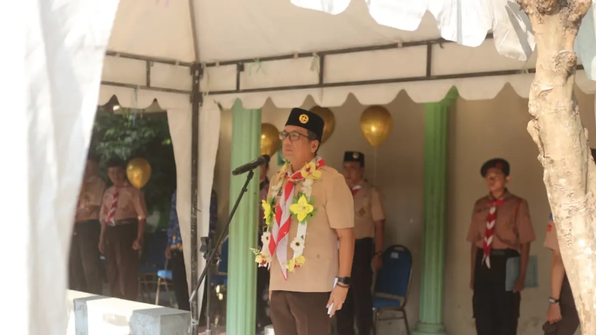 Kepala Dinas Pendidikan Kabupaten Mojokerto Amzar Ashari Siregar membuka Perjusa di SMPN 1 Jetis, Jumat (17/7/2026). (Basuki JPRM)
