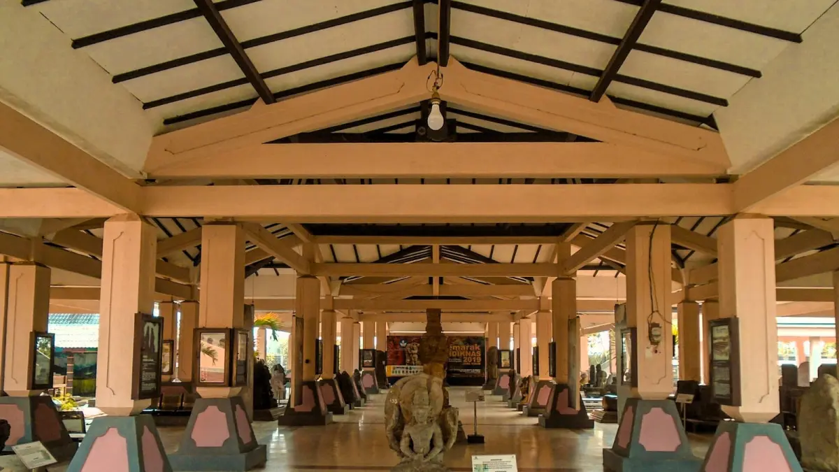 Mengenal warisan budaya Kerajaan Majapahit yang ada di Museum Trowulan
