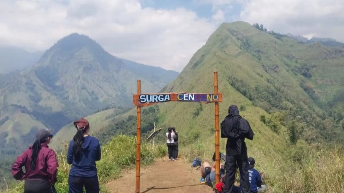 Keindahan Spektakuler Bukit Cendono yang Menjadi Favorit Baru Para Pendaki.