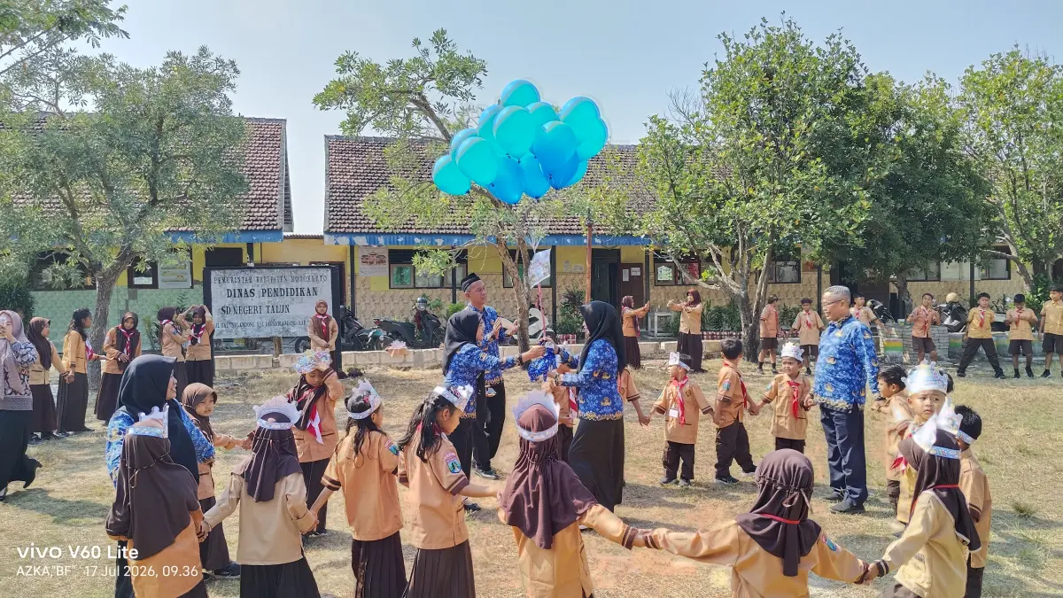 MENYENANGKAN: MPLS di SDN Talun, Kecamatan Dawarblandong berjalan menyenangkan.