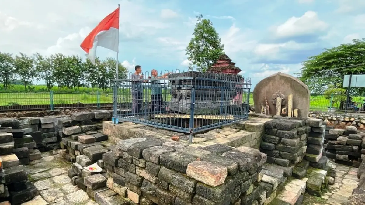 Situs Bhre Kahuripan berada di Desa Klinterejo, Kecamatan Sooko, Kabupaten Mojokerto.