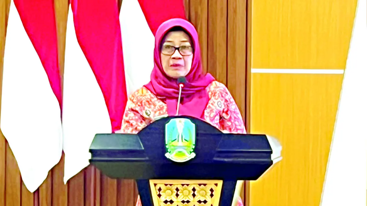 APRESIASI: Kepala Dinas Kesehatan Kabupaten Mojokerto Dra Dyan Anggrahini Sulistyowati, M.Si, memberikan sambutan.