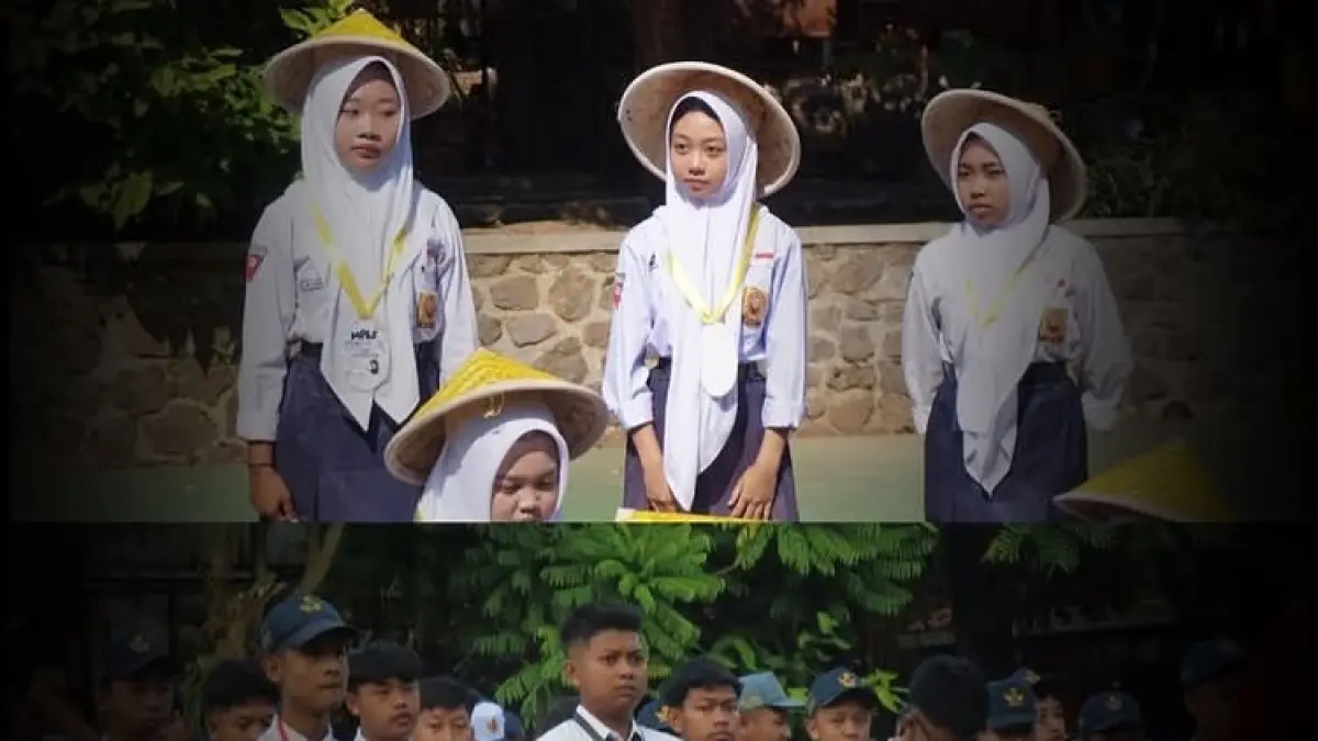 CERDAS BERKARAKTER: Potret siswa baru SMAN 1 Trawas saat mengikuti rangkaian MPLS 2026 dengan atribut lengkap dan disiplin.