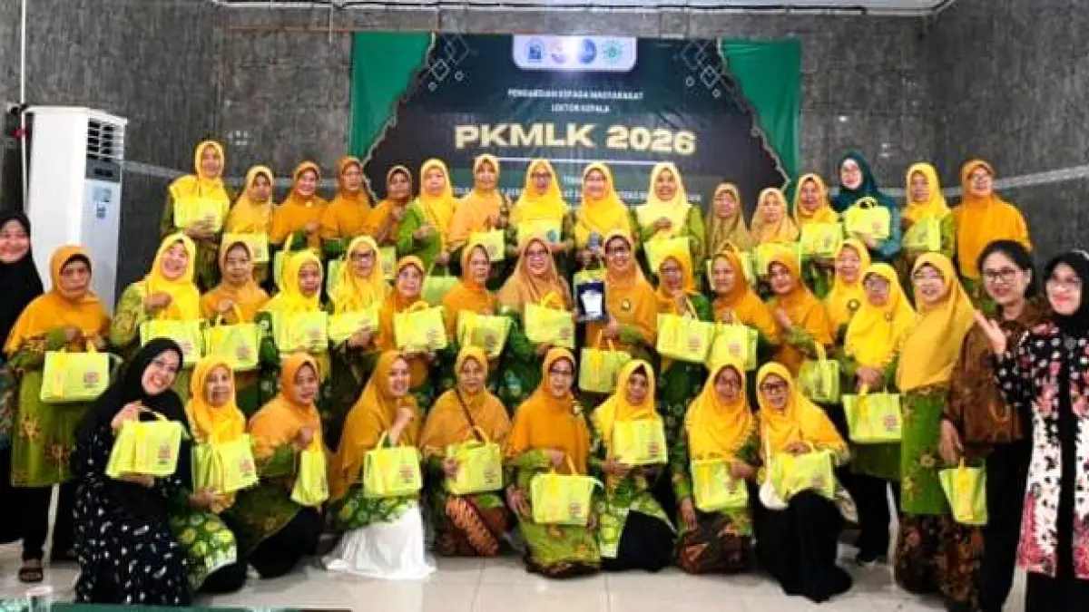PENGABDIAN: Narasumber bersama peserta usai kegiatan Pengabdian kepada Masyarakat di Aisyiyah Ranting Beji Timur, Depok, Selasa (28/7). (dok PNJ for JPRM)
