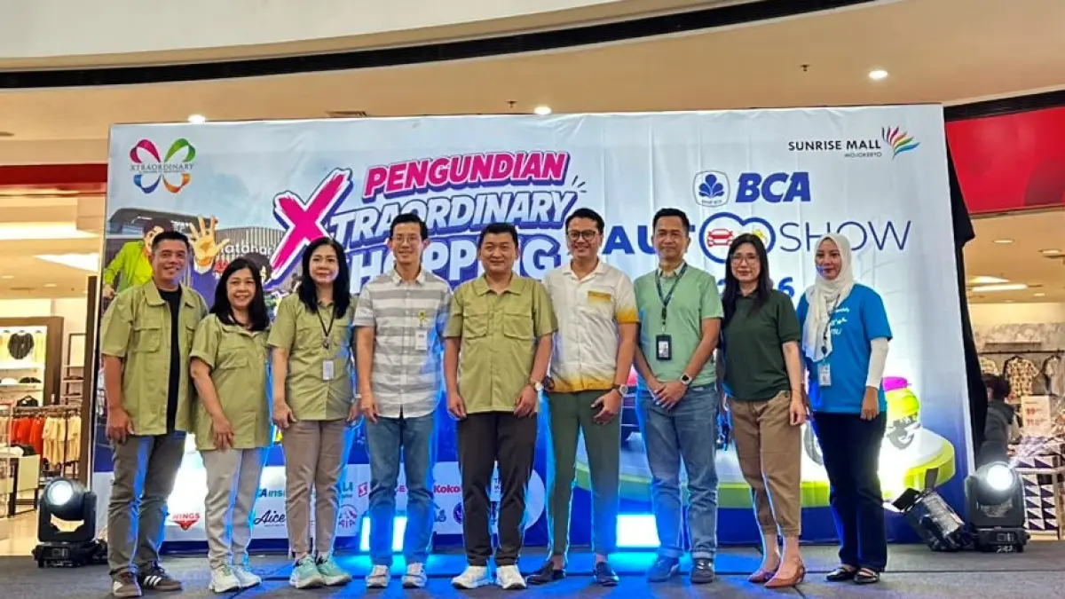 KOLABORASI: Perwakilan dari PT Bank Central Asia Tbk beserta sejumlah anak perusahaan, seperti blu by BCA, BCA Syariah, BCA Finance, dan AIA yang siap melayani Anda sepenuh hati.