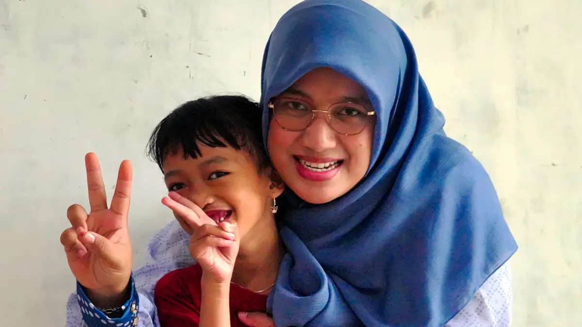 Meitri Citra Wardani, anggota Komisi XII DPR RI dikenal sebagai sosok penyayang anak dan pecinta lingkungan. 
