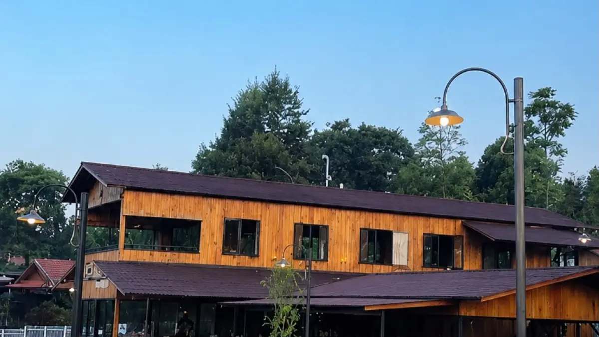 Menikmati kuliner nusantara dan panorama alam di Omara Table