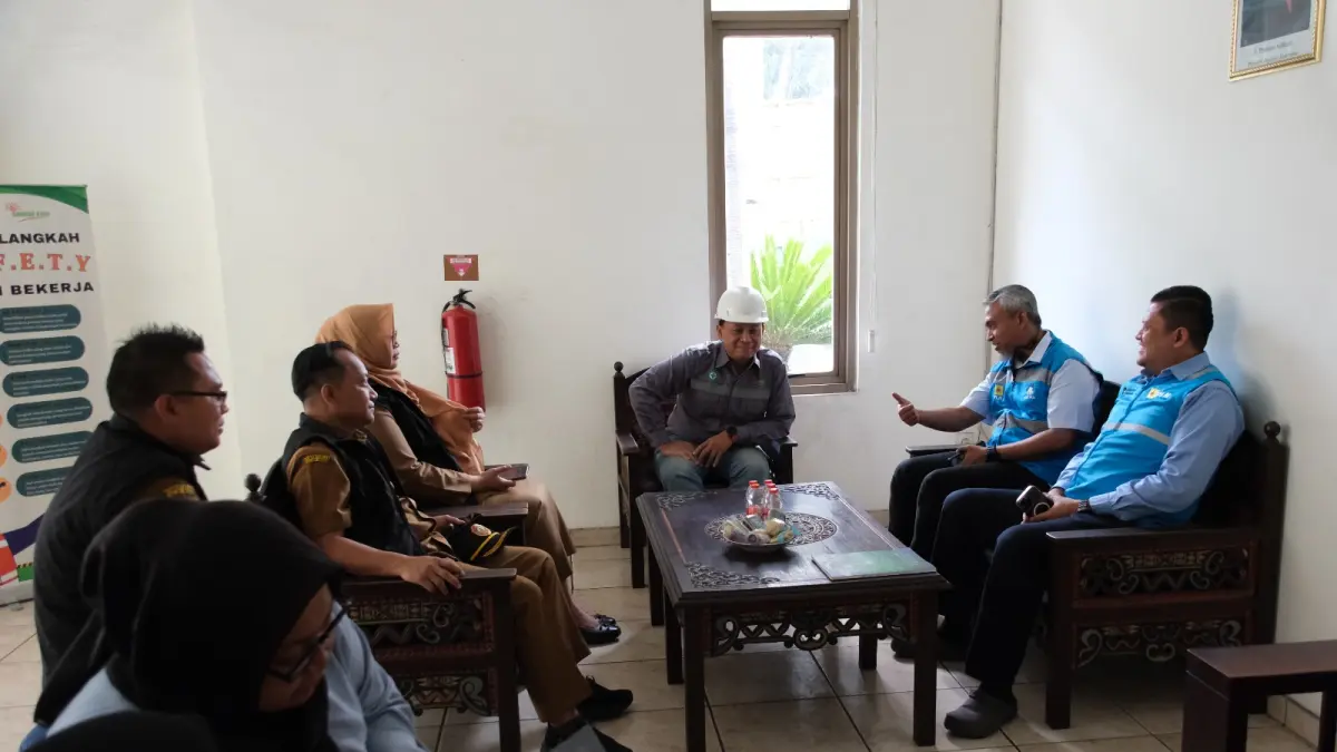 PLN UP3 Mojokerto sinergi bersama Badan Pendapatan Daerah (Bapenda) Kabupaten Mojokerto dalam kegiatan uji petik Pajak Barang dan Jasa Tertentu (PBJT) atas tenaga listrik pada Selasa (11/8).
