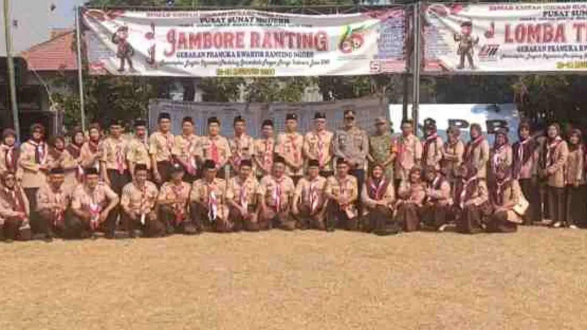  SINERGI : Kamabiran Ngoro Harfendy Setiyapraja, S.STP., M.Si. foto bersama panitia pelaksana perkemahan ngoro .