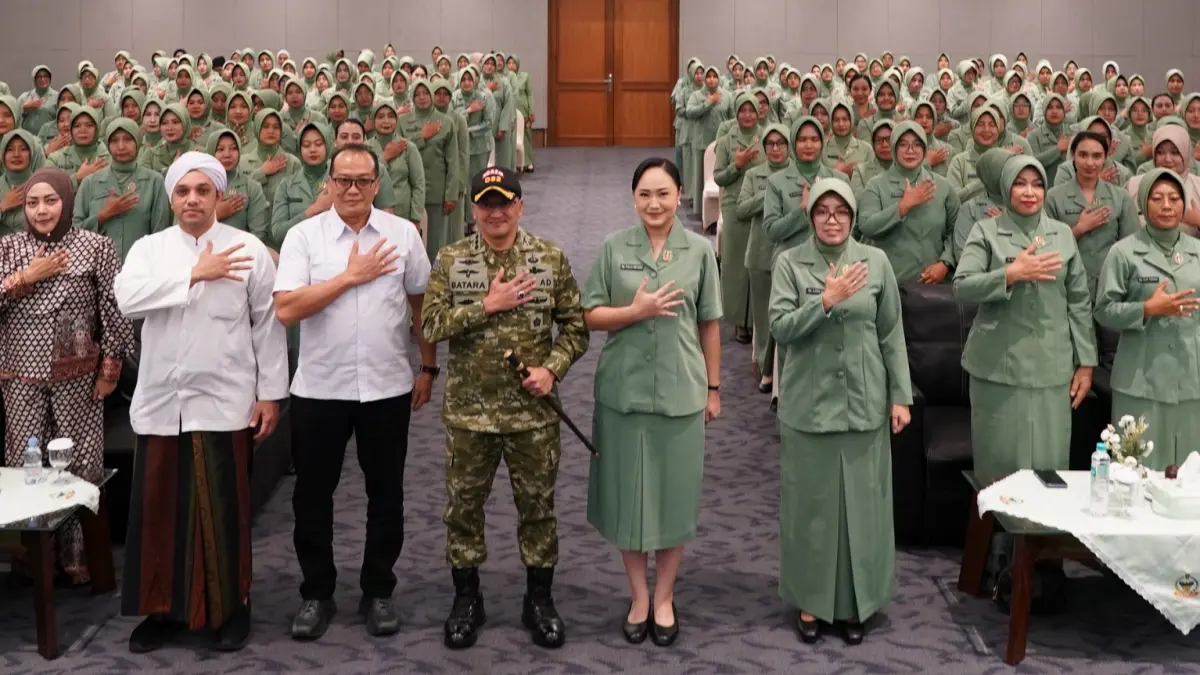 Korem 082/Citra Panca Yudha Jaya (CPYJ) menggelar pertemuan rutin Anggota Persit Kartika Chandra Kirana (KCK) Cabang XII Makorem 082 yang dikemas lewat talkshow interaktif di Ballroom Lantai 3 Sunrise Hotel Mojokerto, Rabu (19/8). (dok Penerangan Korem 082/CPYJ for JPRM)