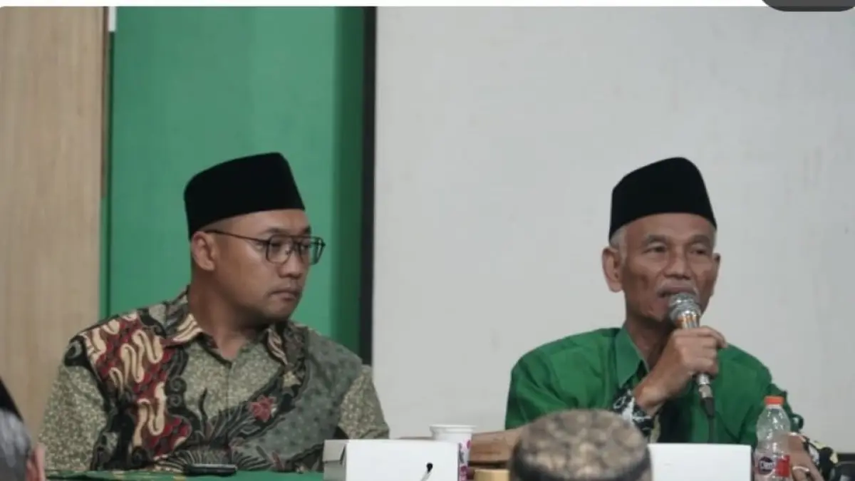 KOORDINASI: Wakil Bupati Muhammad Rizal Octavian saat melakukan rapat koordinasi bersama PCNU Kabupaten Mojokerto mematangkan kesiapsiagaan jelang Muktamar ke-35, di Jombang. (Dori JPRM)