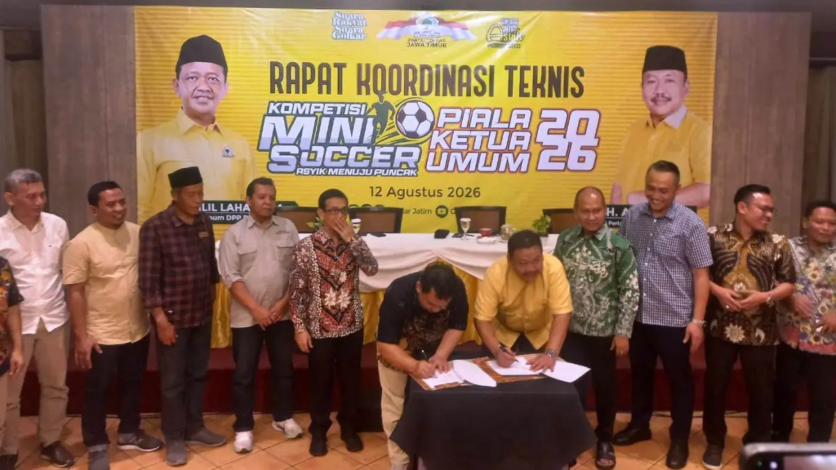 DPD Partai Golkar Jawa Timur menggelar turnamen mini soccer antarpelajar SMA/sederajat se-Jawa Timur dan bakal erlangsung di 11 zona.